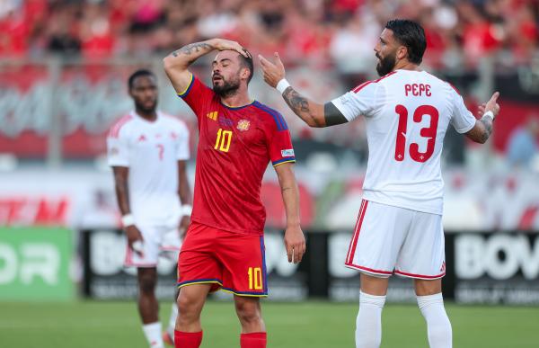 ‘Regalen’, novament, tres punts