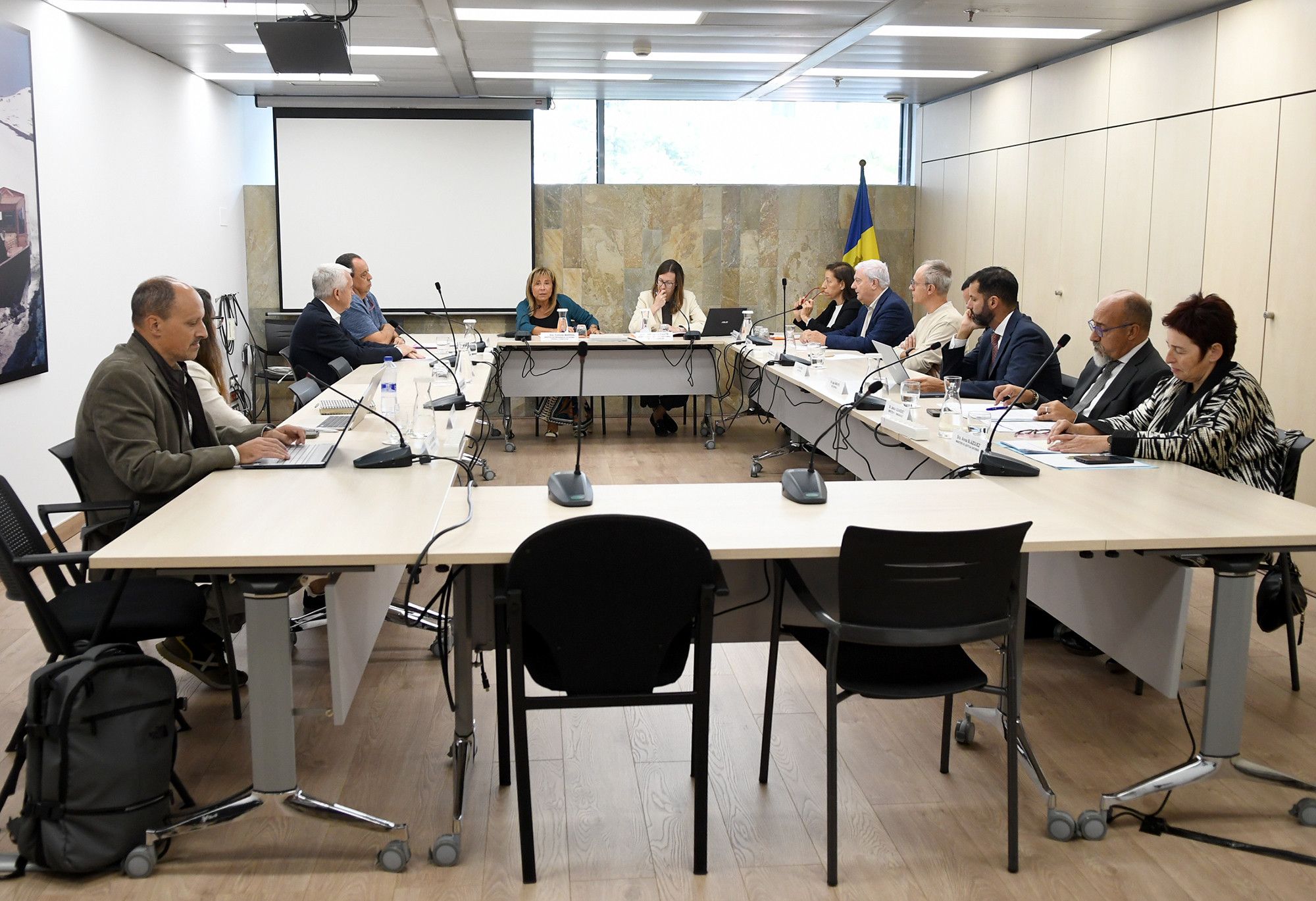 La contractació en origen va al ralentí: Govern espera que revifi i la patronal parla d'una eina més